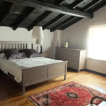 Etxetxobarri, Caserio Independiente Con Vistas A La Cresteria De Anboto Eguia