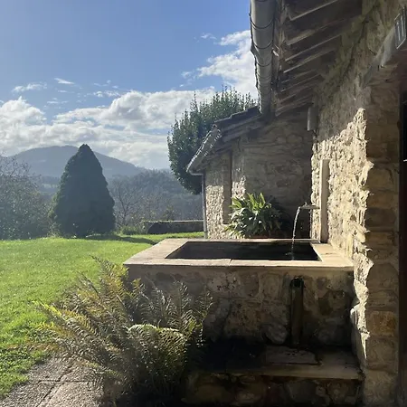 Casa vacanze Etxetxobarri, Caserio Independiente Con Vistas A La Cresteria De Anboto *